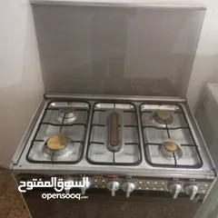  2 فرن غاز بحالة ممتازه