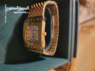  20 ساعات قديمه مخزنه