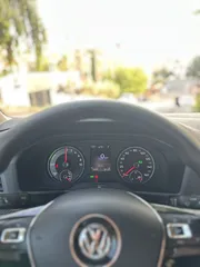  10 Volkswagen E-Lavida 2019