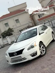  4 Nissan altima 2013 mid option 2.5 SV  in excellent condition