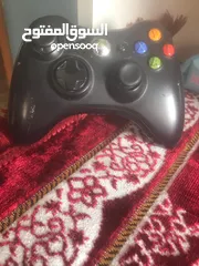  17 شبه جديدX box 360 مع كامل ملحقاته استعمال خفيف مع شاشة 32 بوصة