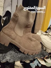  1 احذية اشكال الوان كلو مستعمل بحالة جديدة