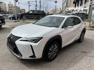  3 ليكزس UX300e كهربائية اعلى اضافات 2021
