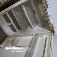  2 ثلاجة ومجموعة اغراض مبيوع ، انباعن