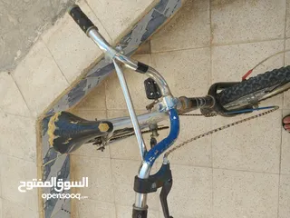  12 بسكلتين للبيع مستعمل بس جداد بصلاة على النبي بسعر مغريييييي جداااااااااا
