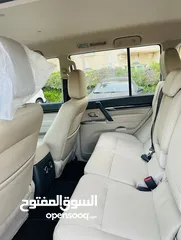  4 Mitsubishi Pajero 2017 (Gcc Car) 3.8cc Excellent Condtion