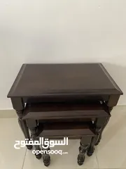  11 طاولات خشب بني راقية (طقم 3 طاولات متداخلة) – بسعر مغري!