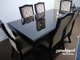  1 طاولة سفرة للبيع