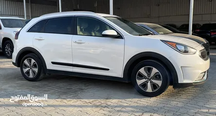  3 Kia Niro 2018 hybrid Practical and Economical car