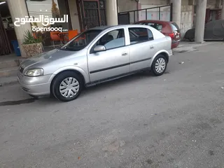  9 اوبل استرا
