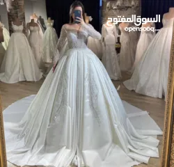  12 فساتين زفاف وخطوبة بالجملة