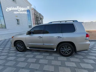  6 لكزس LX570 موديل 2015 استخدام مالك وحد. نظيف بدون حوادث. الصبغ الأصلي للوكالة.