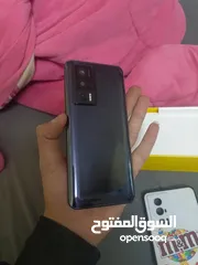  4 السلام عليكم  بوكو f5 برو 5G  ذاكرة / 512 ورام 12  الشاشة / أموليد مع معدل تحديث الشاشة 120 هيرتز  ا