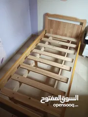  2 سرير خشب فاتح مفرد العدد 2