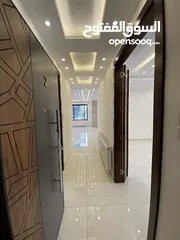  7 شقة ارضية على شارعين207 م داخلي 60م تراس امامي بتشطيب فاخر 3 نوم 2 ماستر مرج الحمام