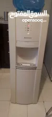  1 كولر ماء شرب ساخن بارد
