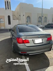  9 BMW 750 li