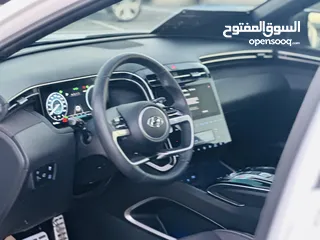  17 هونداي توسان/2024  فل الفل فتحة سقف بانوراما  2x4 ///240Hp بنزين + كهرباء  ( Haybrid) 1600cc