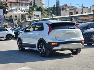  4 كيا نيرو 2022