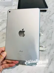  2 Apple iPad 6th  generation 128GB Memory WiFi Supported