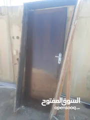  1 باب خشب للمنزل