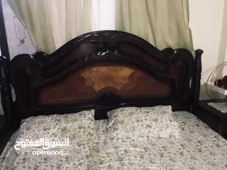  4 غرفة نوم خشب بني للبيع