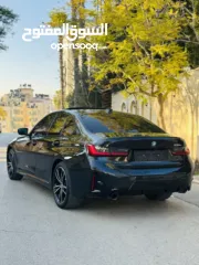  4 BMW 330 e mpackage