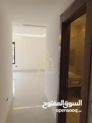  11 شقة مميزة طابق أخير مع روف 340م في أرقى مناطق الدوار الرابع/ ref 2047