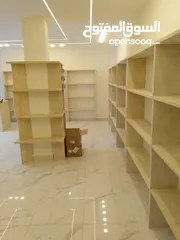  6 محل مجهز بالكامل بديكور فاخرللبيع