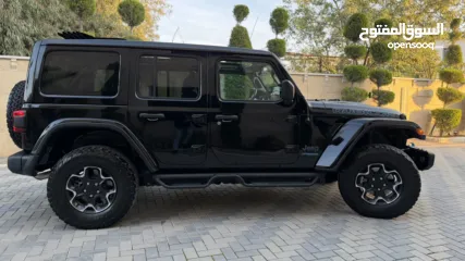  7 جيب رابيكون ترخيص 2022 محرك 2000 هايبرد plugin/يقطع على الشحنه 30 كيلو 375 حصان