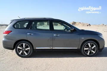  7 Nissan Pathfinder SV 3.5L - 2015 Model