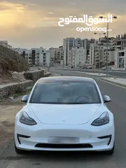  14 Tesla 3 2022 long range