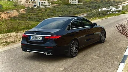  15 Mercedes benz E200 بحالة الوكالة AMG