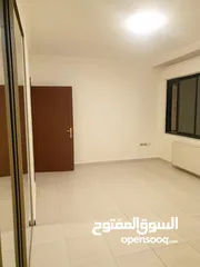  12 عبدون محيط السفارة السعودية شقة فارغة للإيجار 220 متر طابق اول