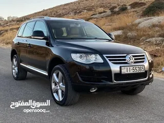  1 فولكسفاغن طوارق V6 موديل 2008 وارد الوكاله ومالك واحد فقط بحاله الوكاله