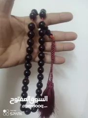 1 السلام عليكم مسبحه فوتوران انتيك قديمه  عند فركها تخرج ريحت البنج وهاي ريحت الفتوران