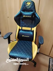  1 كرسي قيمنق فخم جدا غني عن التعريف استخدام  شهر cougar armor one