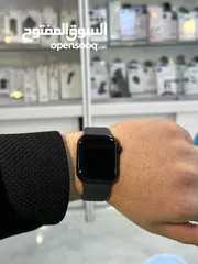  11 Apple Watch s8 41mm شبه جديد
