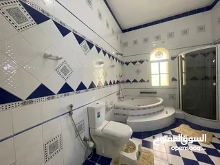  8 7 BR Villa In Shatti Al Qurum For Rent