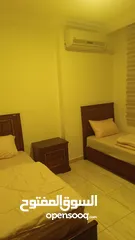  16 شقه مفروشه للايجار