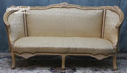  11 French-Style Baroque Medallion Chairs - 9 carat Gold