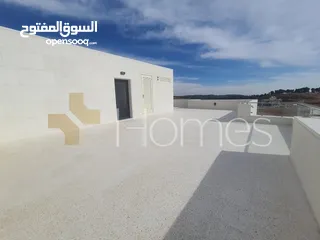  11 فيلا متلاصقة للبيع في طريق المطار بمساحة بناء 705م