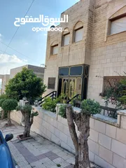  1 بيت للبيع في عمان - وادي السير