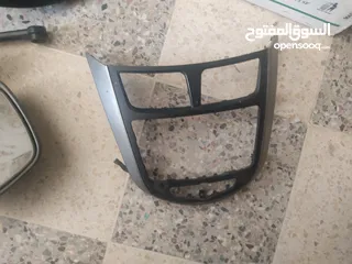  5 قطع مستعمله و اكسسوارات مختلفة للسيارات