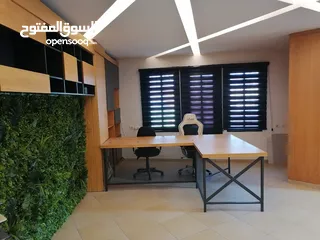  7 مكتب للايجار مساحة 50 متر مربع، مفروش سوبر ديلوكس مناسب جداً للبدء مباشرة بالعمل الخاص بك..