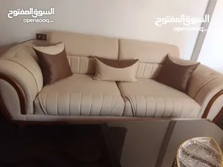  6 طقم كنب فاخر بحاله ممتازه وكاله