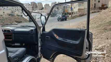  7 باص هيونداي H100 بسعر مغري