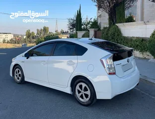  7 تويوتا بريوس منفوضه بالكامل مع جنط وكوشوك وكاله استعمال شخصي بطاريه فحص