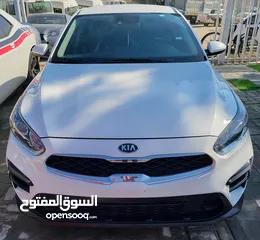  2 KIA Forte LXS 2021