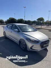  1 هيونداي اڤانتي AD 2017